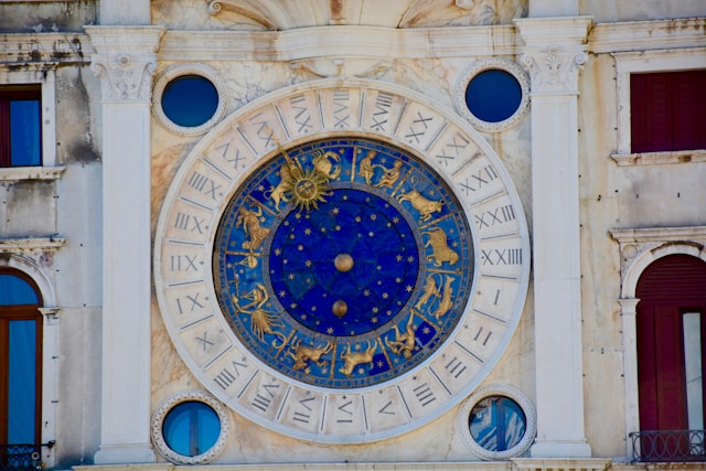 De Betekenis van het Hebben van Venus, Mercurius en Jupiter in het Achtste Huis