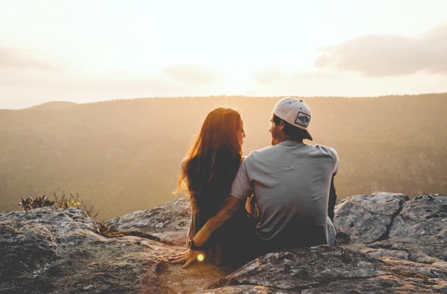 4 Spiritual Signs Your Soul Mate Is Near