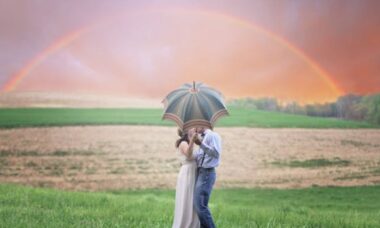 O amor é uma linguagem única para cada pessoa, e segundo astrólogos, nosso signo solar revela muito sobre o que realmente nos faz sentir amados e completos em um relacionamento.