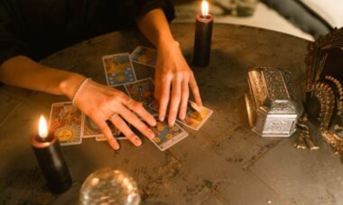 Descubra o que as Cartas do Baralho Cigano revelam para sua semana